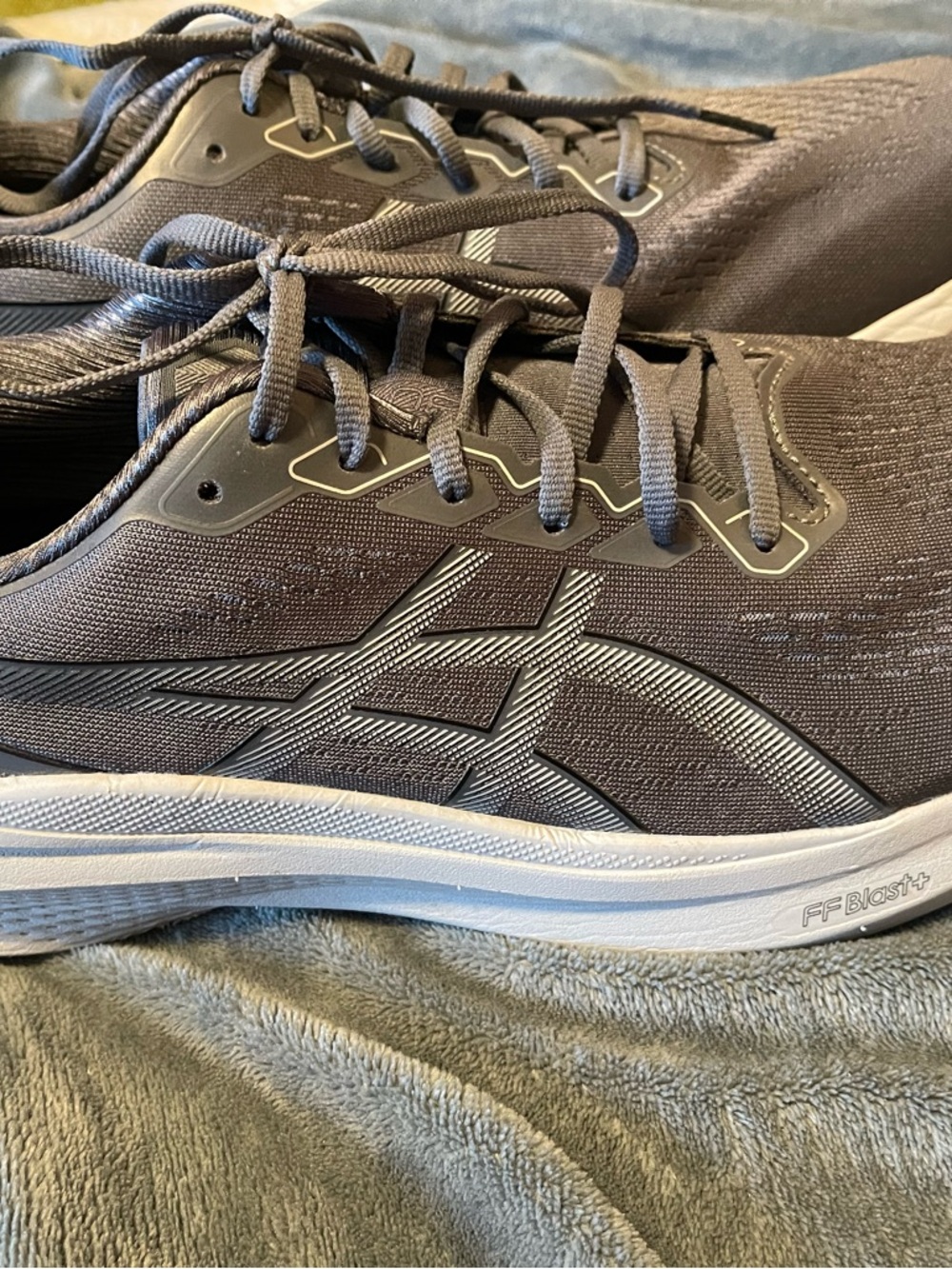 Asics GEL-Kayano 30 Mens Size 12 Gray Running Shoes Sneakers 1011B685